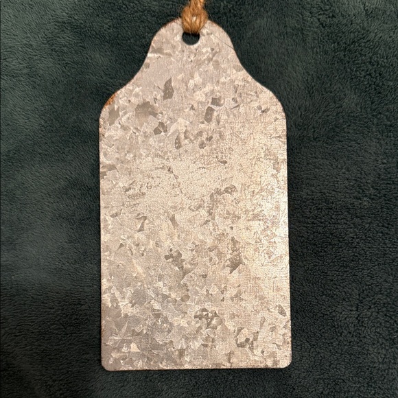 Rustic Hanging Tag with Letter R - Picture 3 of 4